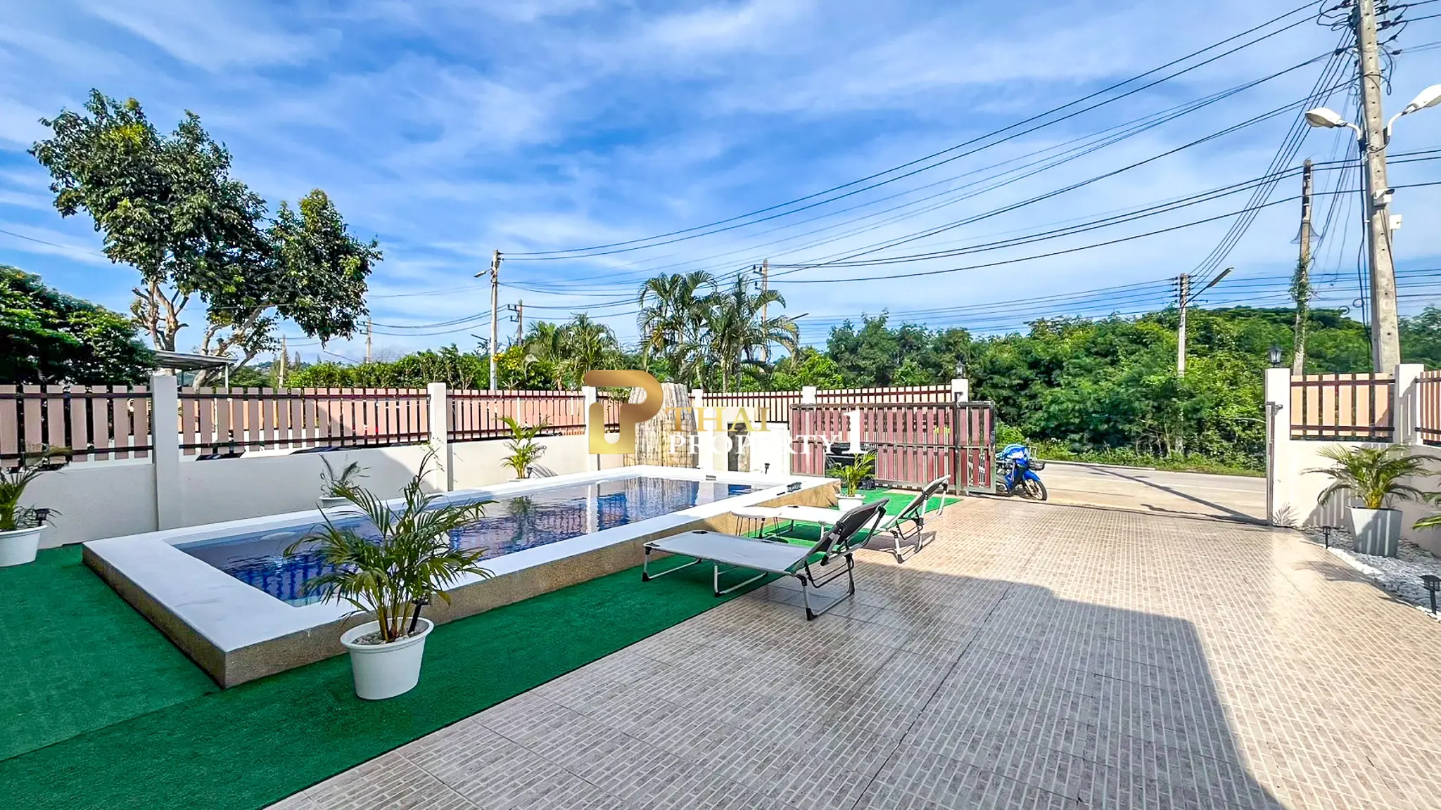 4-Bedroom Pool Villa for Sale - Between Hua Hin Soi 102 and 94 