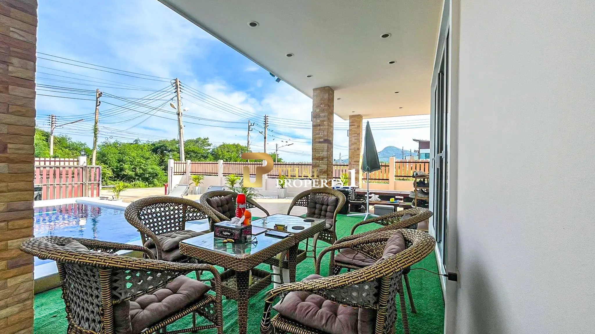 4-Bedroom Pool Villa for Sale - Between Hua Hin Soi 102 and 94 