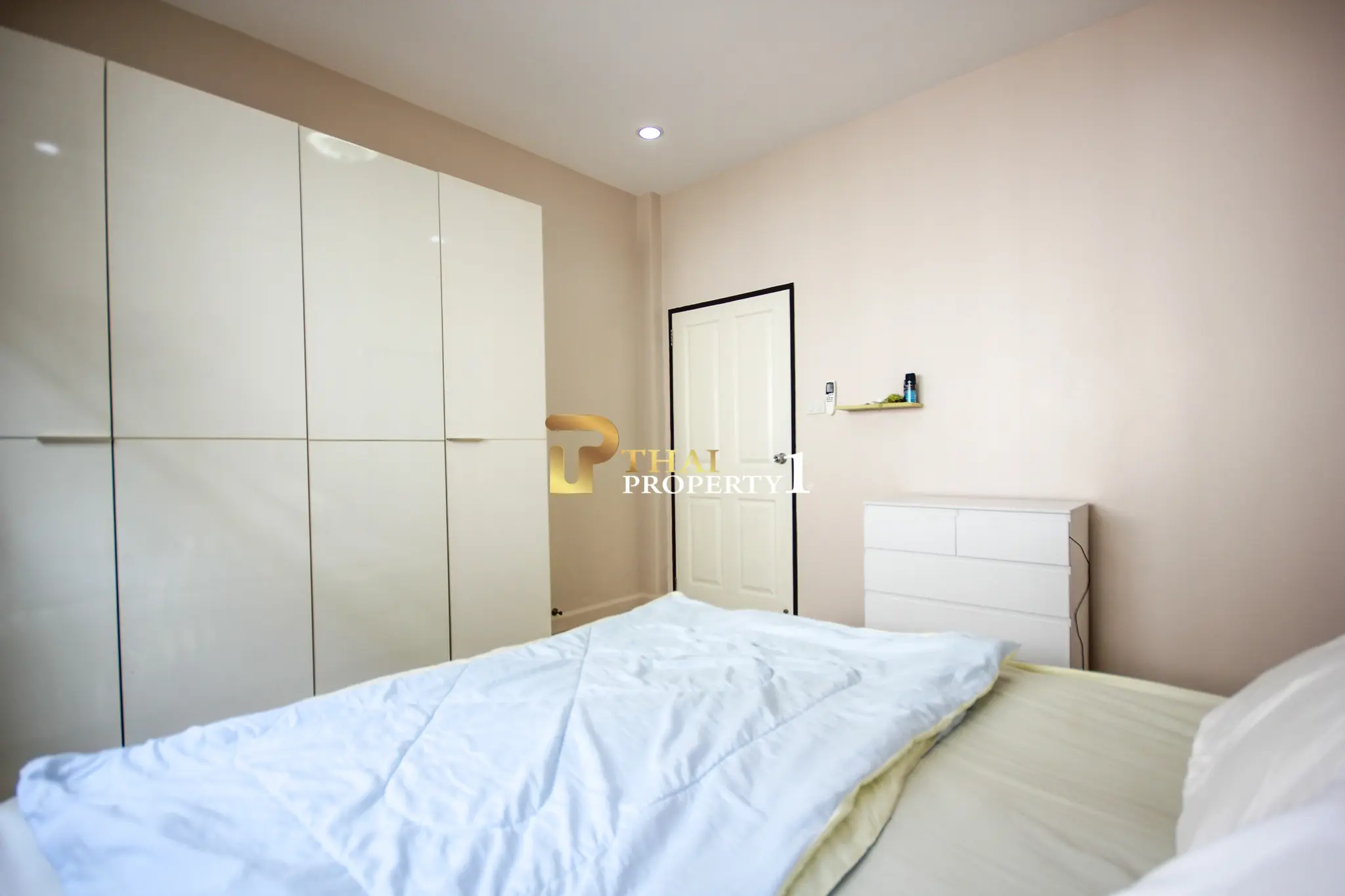 4-Bedroom Pool Villa for Sale - Between Hua Hin Soi 102 and 94 