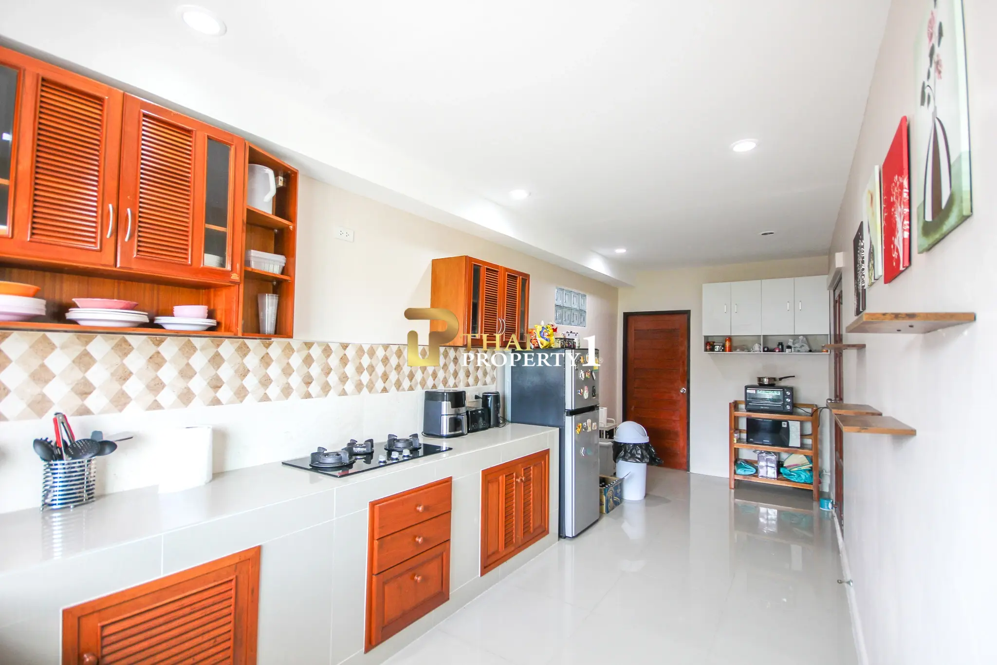 4-Bedroom Pool Villa for Sale - Between Hua Hin Soi 102 and 94 