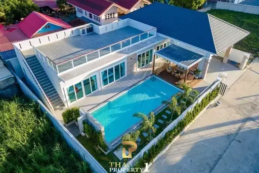 Luxury New 3 Bedroom Pool Villa For Sale - Soi Hua Hin 102