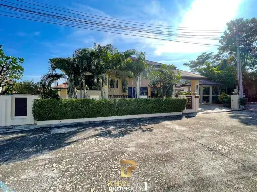 Central 3 Bedroom Villa - Hua Hin Horizon