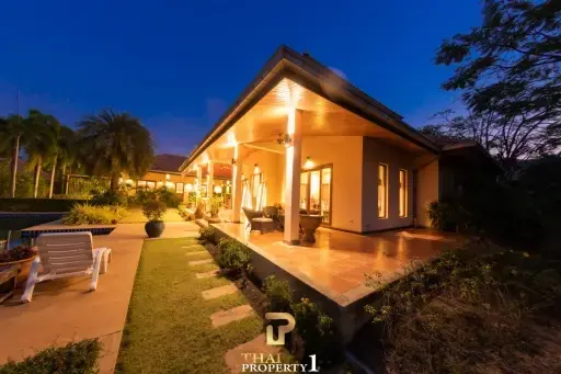 Charming 5 Bed Pool Villa - White Lotus 2 Hua Hin