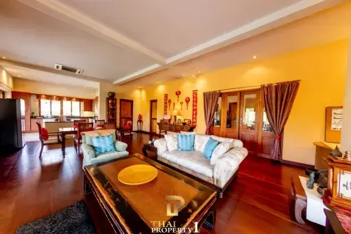 Charming 5 Bed Pool Villa - White Lotus 2 Hua Hin