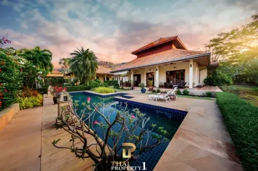 Charming 5 Bed Pool Villa - White Lotus 2 Hua Hin