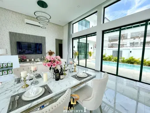 Luxury 3 Bed Pool Villa - Layan Residence Pattaya