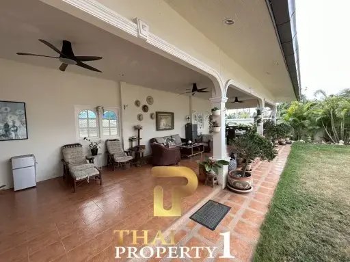 Pool Villa 4 Bedroom, 200 meters from Mabrachan Lake East Pattaya