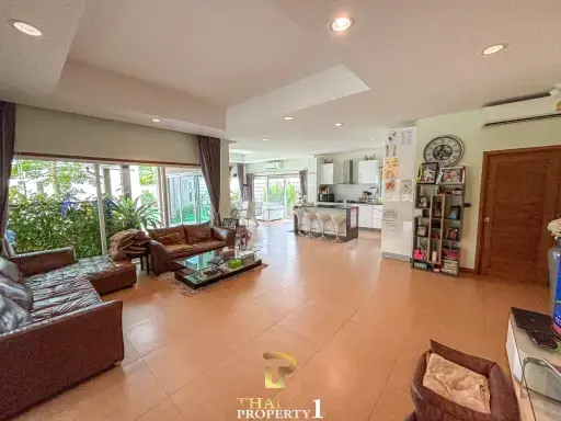 Charming Corner 3 Bed Pool Villa For Sale - Baan Pattaya 5