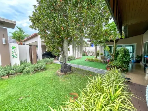 Charming Corner 3 Bed Pool Villa For Sale - Baan Pattaya 5