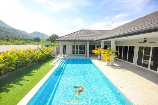 New Central Exclusive 4 Bed Pool Villa - Soi Hua Hin 114 (Under Construction)