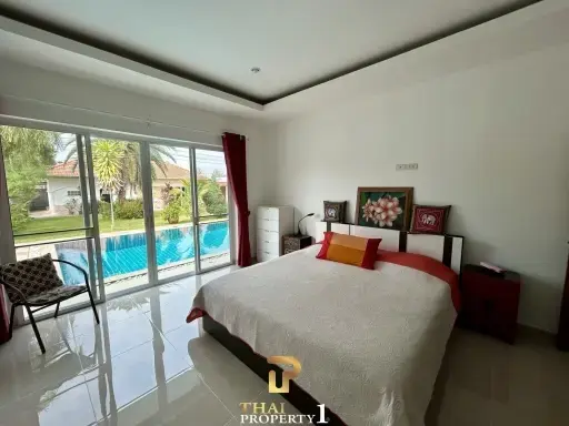 OUTSTANDING FAMILY RESIDENCE IN BANG SARAY (2km from the Silver Lake)