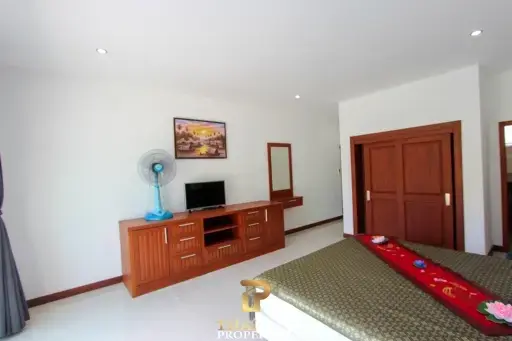 Excellent 3 Bedroom Pool Villa In Bangsaray - Chonburi