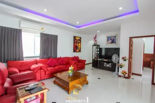 Excellent 3 Bedroom Pool Villa In Bangsaray - Chonburi