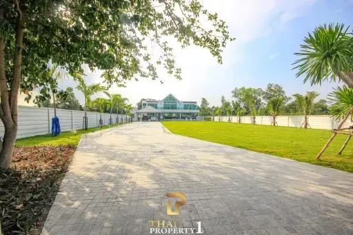 Luxury Villa For Sale In Black Mountain Area Hua Hin