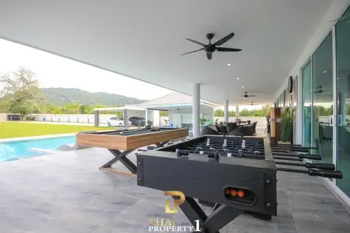 Luxury Villa For Sale In Black Mountain Area Hua Hin