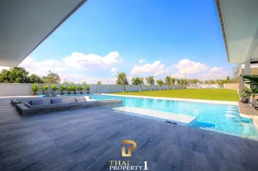 Luxury Villa For Sale In Black Mountain Area Hua Hin