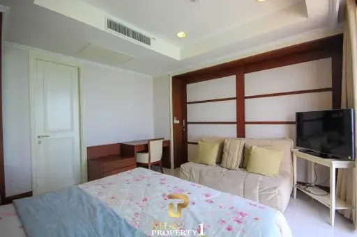 Stunning Beachfront 3 Bed Unit For Sale - Cha Am Long Beach