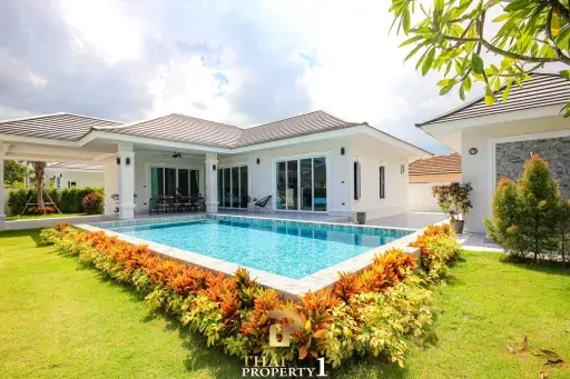 READY TO MOVE IN - New Magnificent 3 Bed, 3 Bath Pool Villa - The Coco Hua Hin