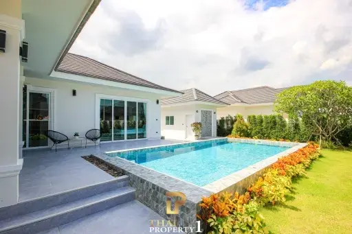 READY TO MOVE IN - New Magnificent 3 Bed, 3 Bath Pool Villa - The Coco Hua Hin