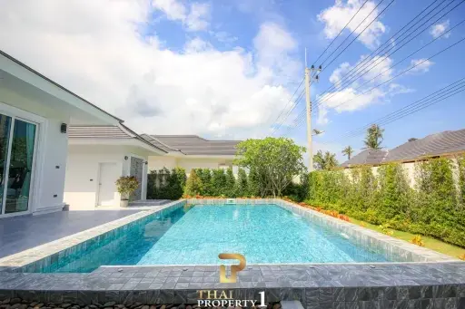 READY TO MOVE IN - New Magnificent 3 Bed, 3 Bath Pool Villa - The Coco Hua Hin