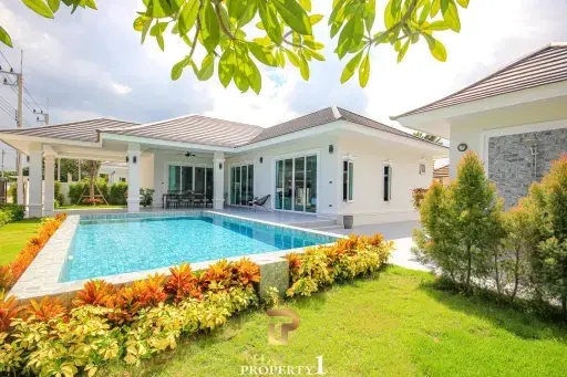 READY TO MOVE IN - New Magnificent 3 Bed, 3 Bath Pool Villa - The Coco Hua Hin