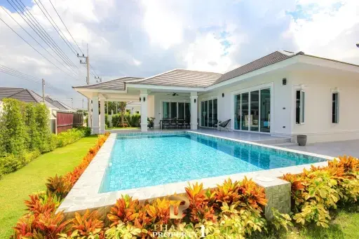 READY TO MOVE IN - New Magnificent 3 Bed, 3 Bath Pool Villa - The Coco Hua Hin