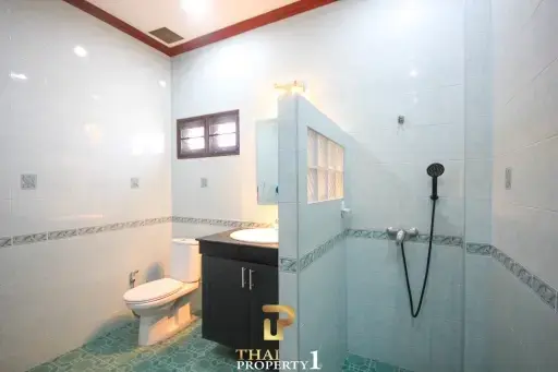 Private 7 Bed Pool Villa - Hua Hin Soi 102