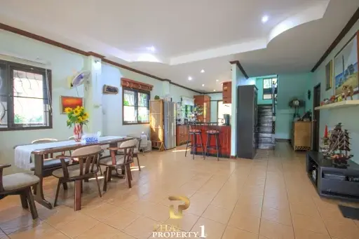 Private 7 Bed Pool Villa - Hua Hin Soi 102