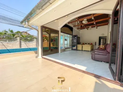 Corner Plot - 4 Bedroom Pool Villa For Sale - Soi Hua Hin 94