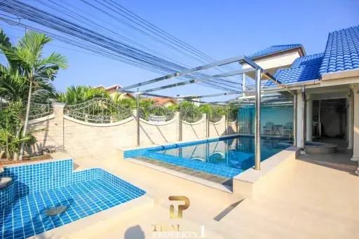 Corner Plot - 4 Bedroom Pool Villa For Sale - Soi Hua Hin 94