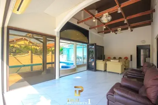 Corner Plot - 4 Bedroom Pool Villa For Sale - Soi Hua Hin 94