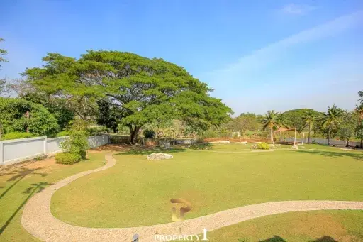 Palm Hills - 7 Bedroom Golf Mansion Hua Hin/Cha Am