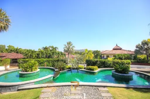 3 Bedroom 260 Sqm Apartment At Hunsa Residence - Hua Hin