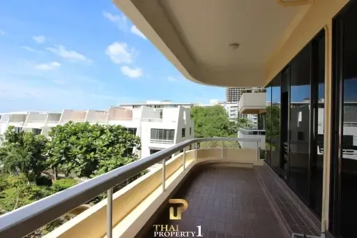 Sea View -  2 Bedroom Condo At Chom Talay Villa - Jomtien