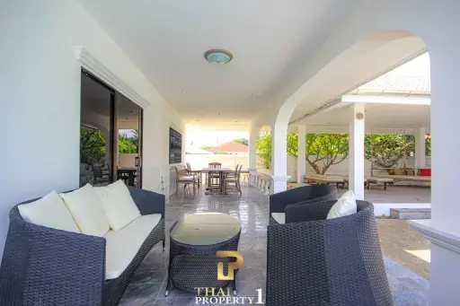 Pool Villa With 3 Bedroom At Chantha Village Cha Am / Hua Hin