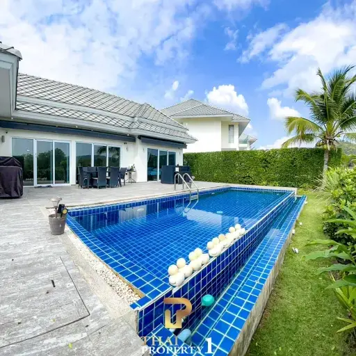 Direct Golf Course View - 3 Bedroom Pool Villa @ Black Mountain