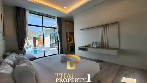 New Modern Design 3 Bedroom Pool Villa With Mountain-Views - Hua Hin