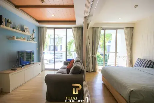 Direct Pool View 3rd Floor Condo Baan SanKram