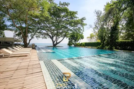 Direct Pool View 3rd Floor Condo Baan SanKram