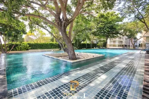 Direct Pool View 3rd Floor Condo Baan SanKram