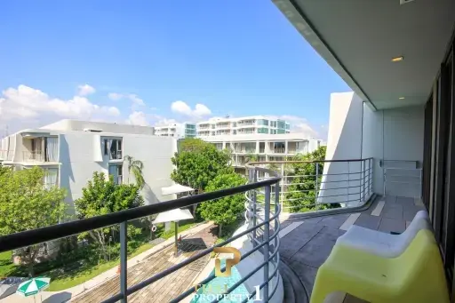 Pool View Great Priced 2 Bedroom Unit - At Beach Condo Baan SanKraam