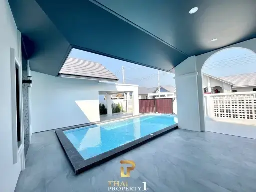 Ready To Move In - New U-shaped Pool Villa - Cha Am South