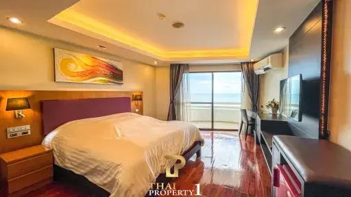 Magnificent Sea View - 2 Bedroom Condo At VIP Condo Chain