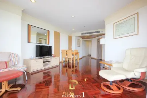 Panoramic Sea View - High Floor One Bedroom Unit At Springfield Condominium