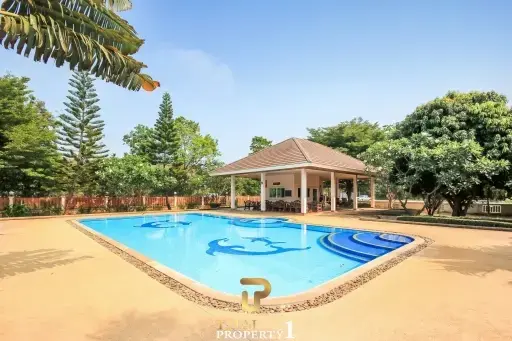 Well designed 4 Bedroom Villa For Sale In Khao Tao