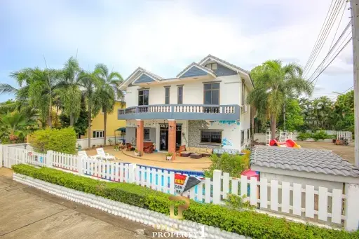 Contemporary Style 4 Bedroom Villa For Sale - Hua Hin