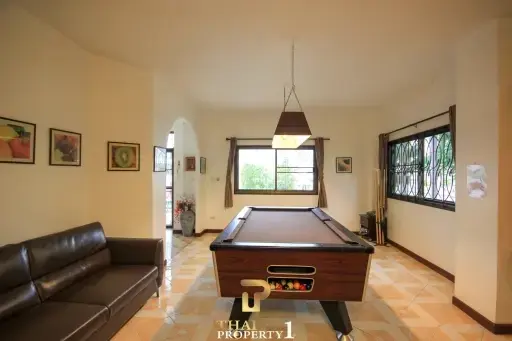 Contemporary Style 4 Bedroom Villa For Sale - Hua Hin