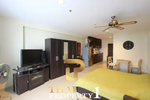 View Talay 6, 153 sq. m., 10th fl front corner unit, Sea View Pattaya