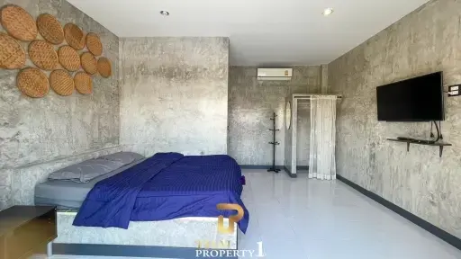 Freestanding 5 Bedroom Pool Villa For Sale - Soi Hua Hin 102