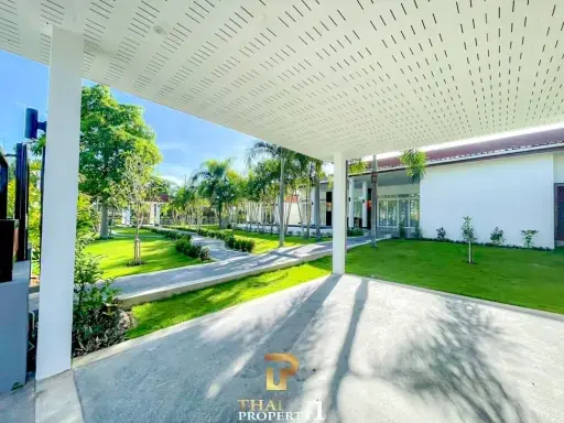 Stunning Renovated 4-Bed Pool Villa On Large Plot